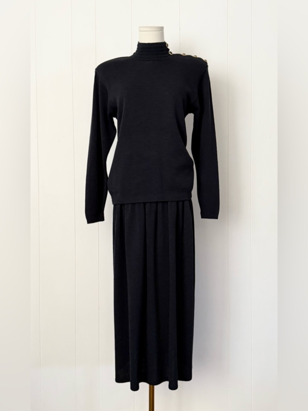 Vintage St. John Marie Gray Santana Knit Matching 2 Piece Navy Skirt Sweater Set